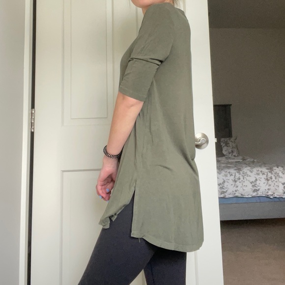 American Eagle Soft and Sexy Tee - Picture 2 of 6